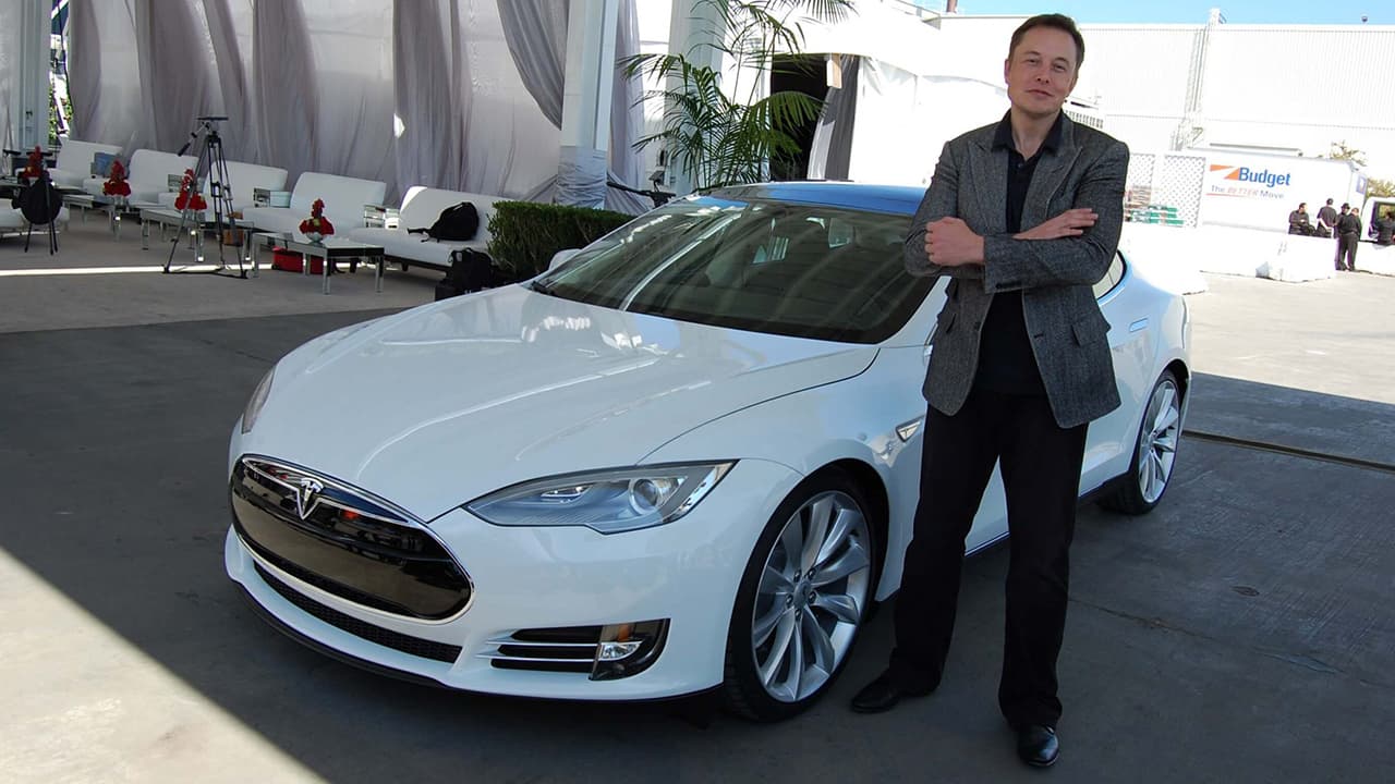 Crise na Tesla: o que está por trás da briga entre Elon Musk e Twitter
