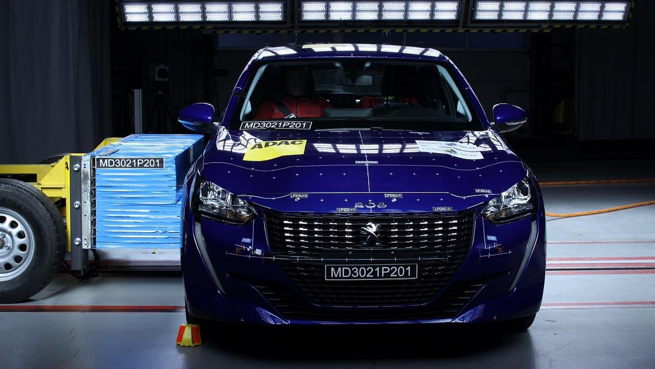 Peugeot 208 vai mal em teste de segurança e recusa teste em mais versões 