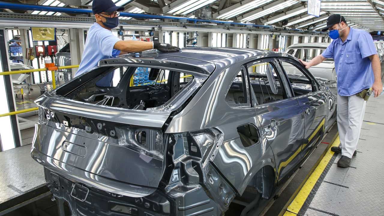 Indústria nacional monta carros cada vez menos nacionais e isso preocupa